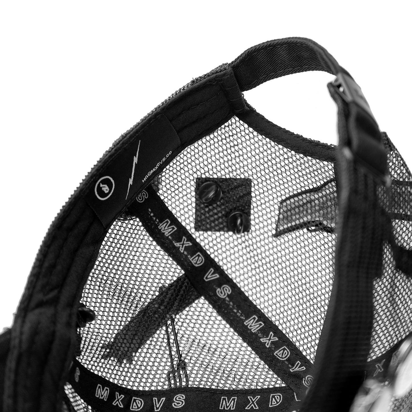 D.I.Y. Mesh Hat