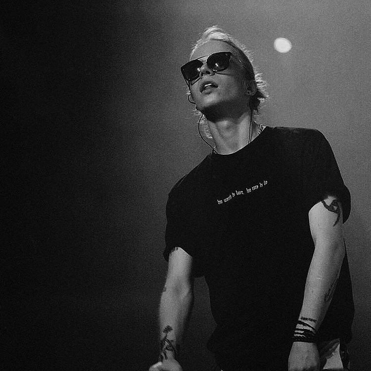 Too Weird To Live, Too Rare To Die