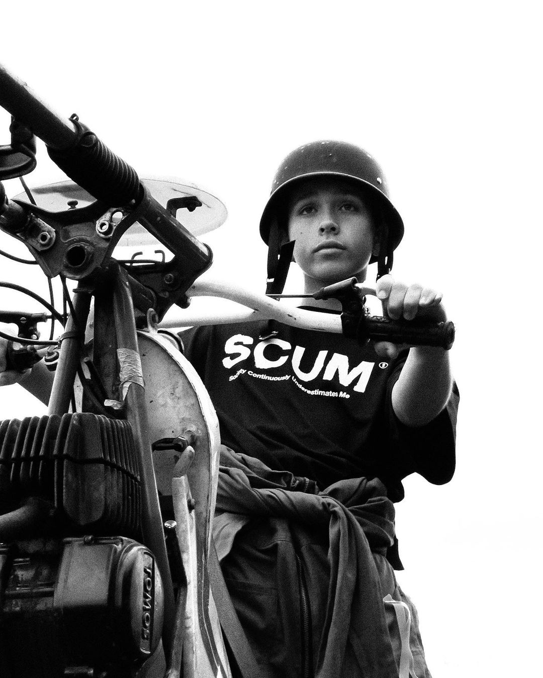 SCUM TEE