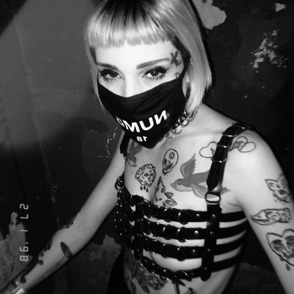 Mask 4