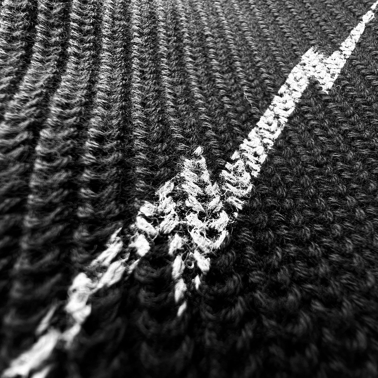 Lightning knit