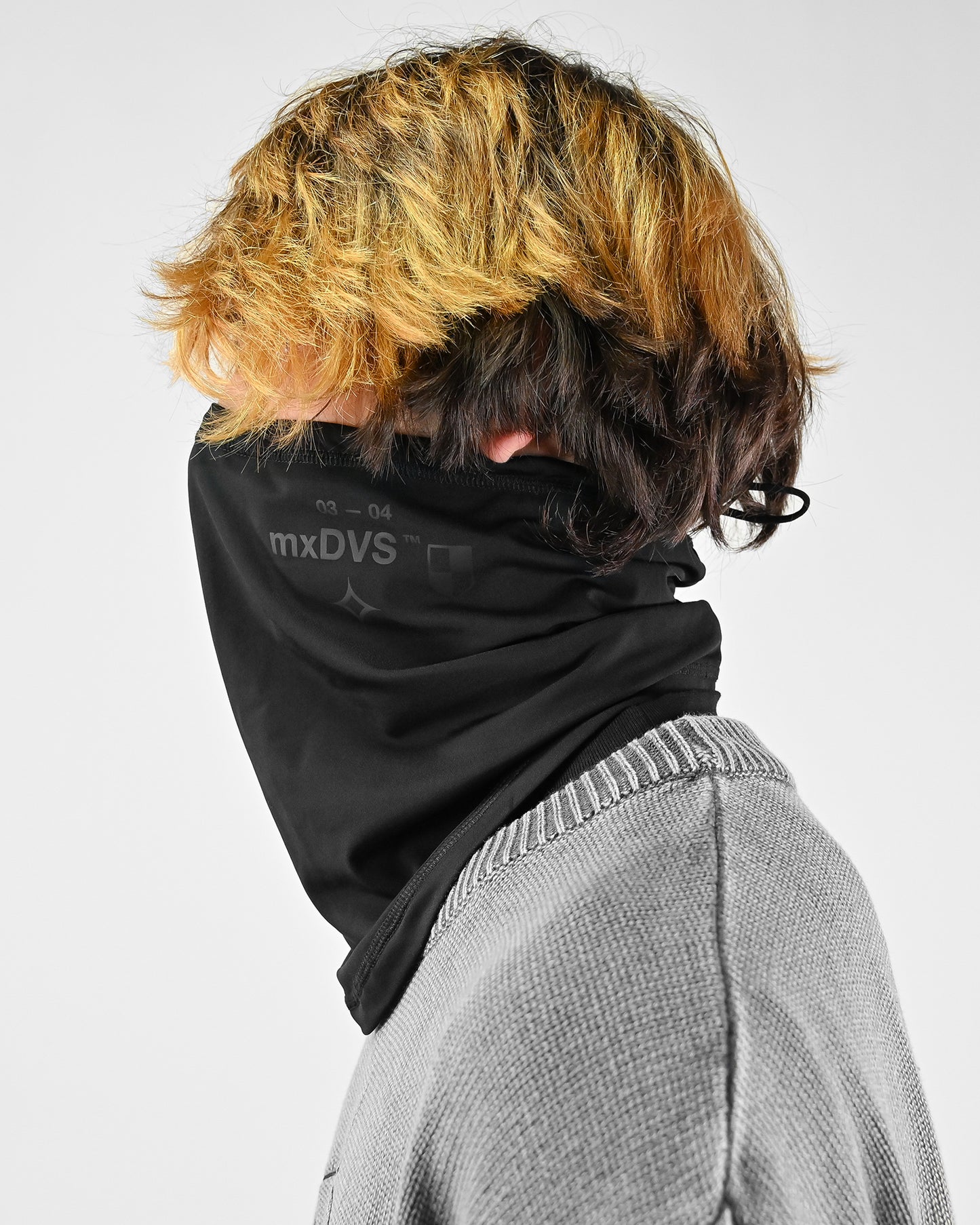 Softshell neck warmer