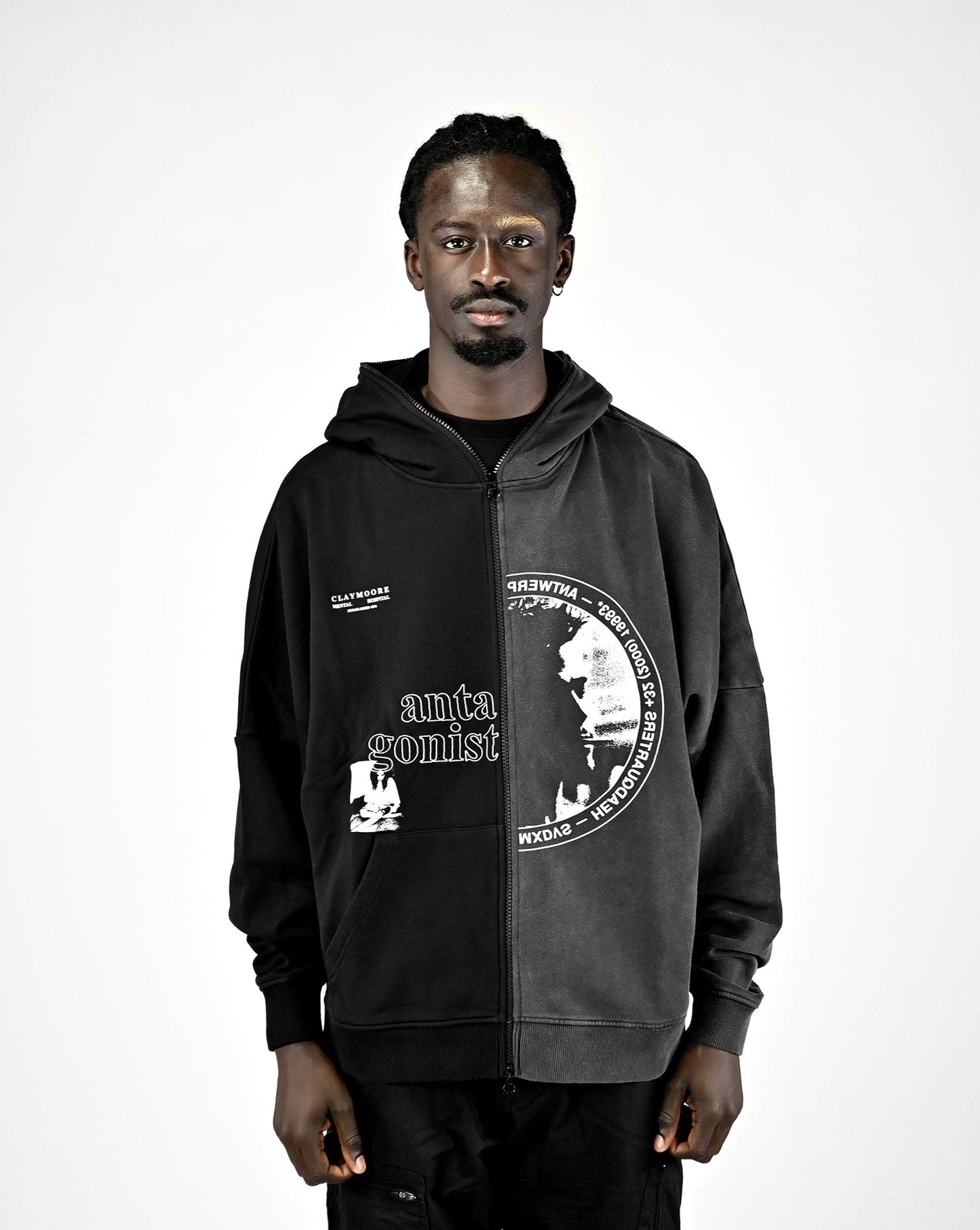 Splitted hoodie 1.0