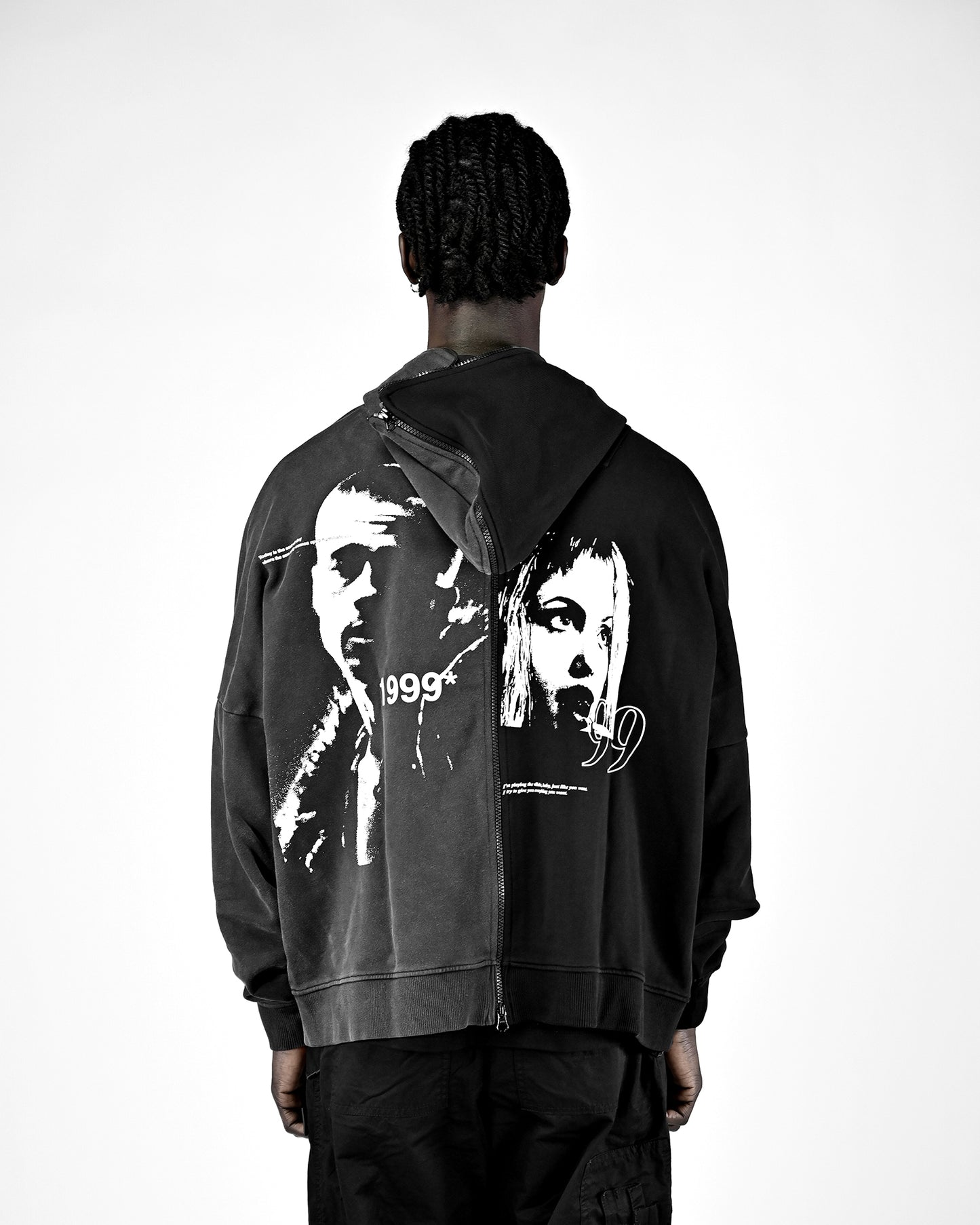 Splitted hoodie 1.0