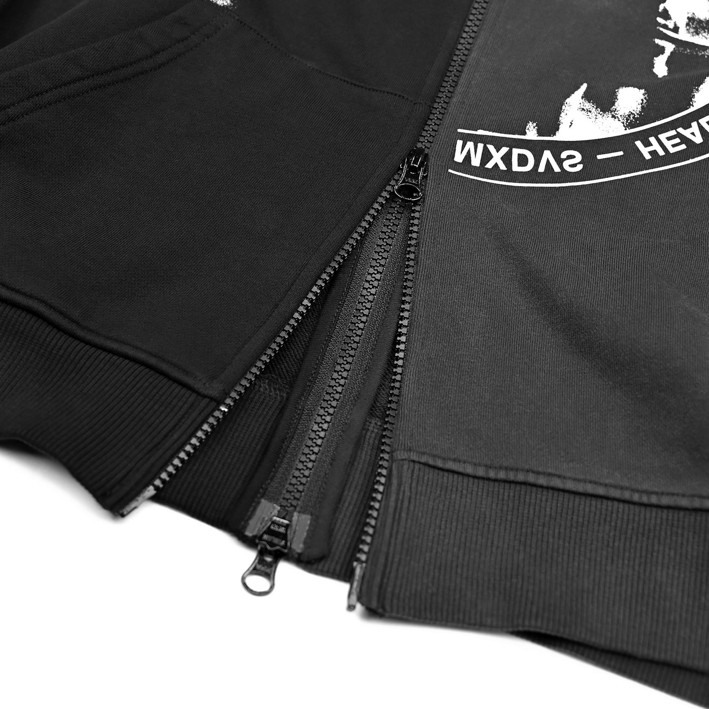 Splitted hoodie 1.0