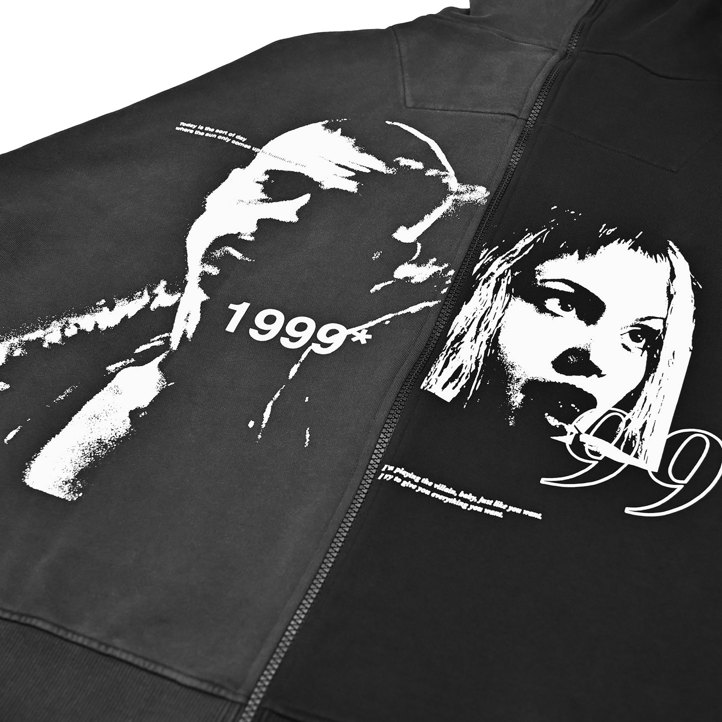 Splitted hoodie 1.0