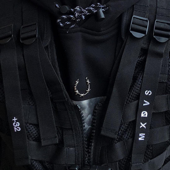 Barbed wire pin – MXDVS