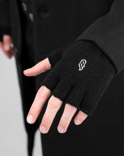 Fingerless D-logo gloves